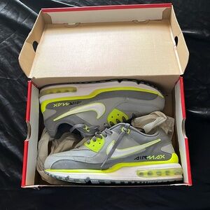 Nike size 10 airmax og bought in 2012